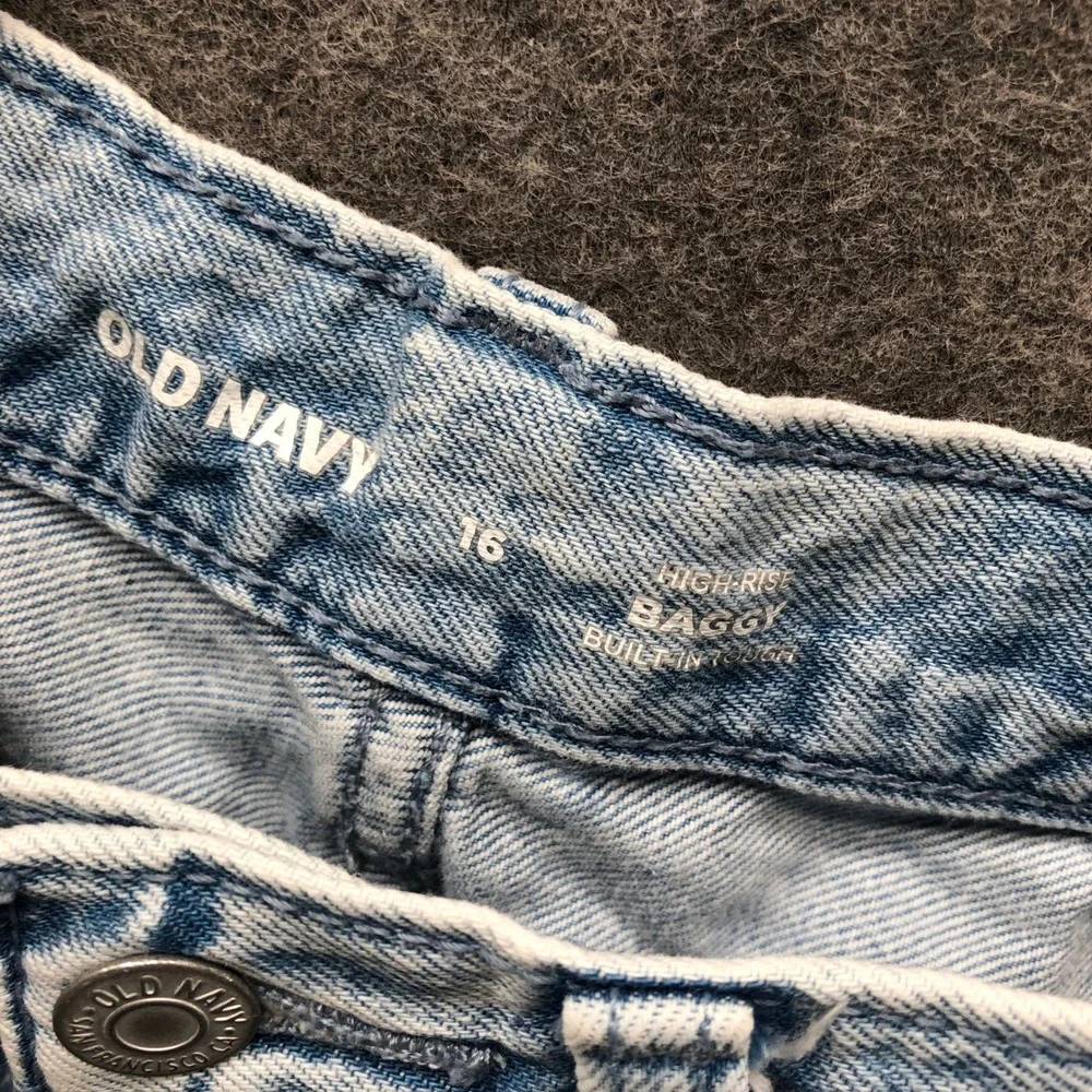 Old Navy cargo pockets measurement